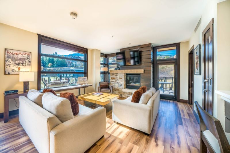 Featured Image - Hayden Lodge 2202, Hayden Lodge