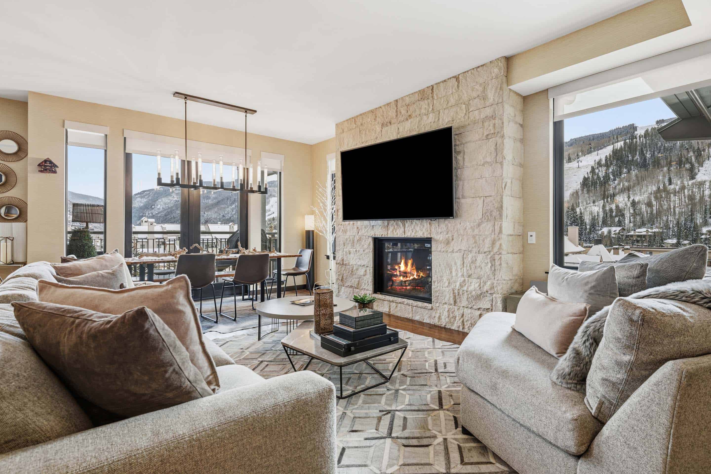 Featured Image - The Lion E503, Lionshead