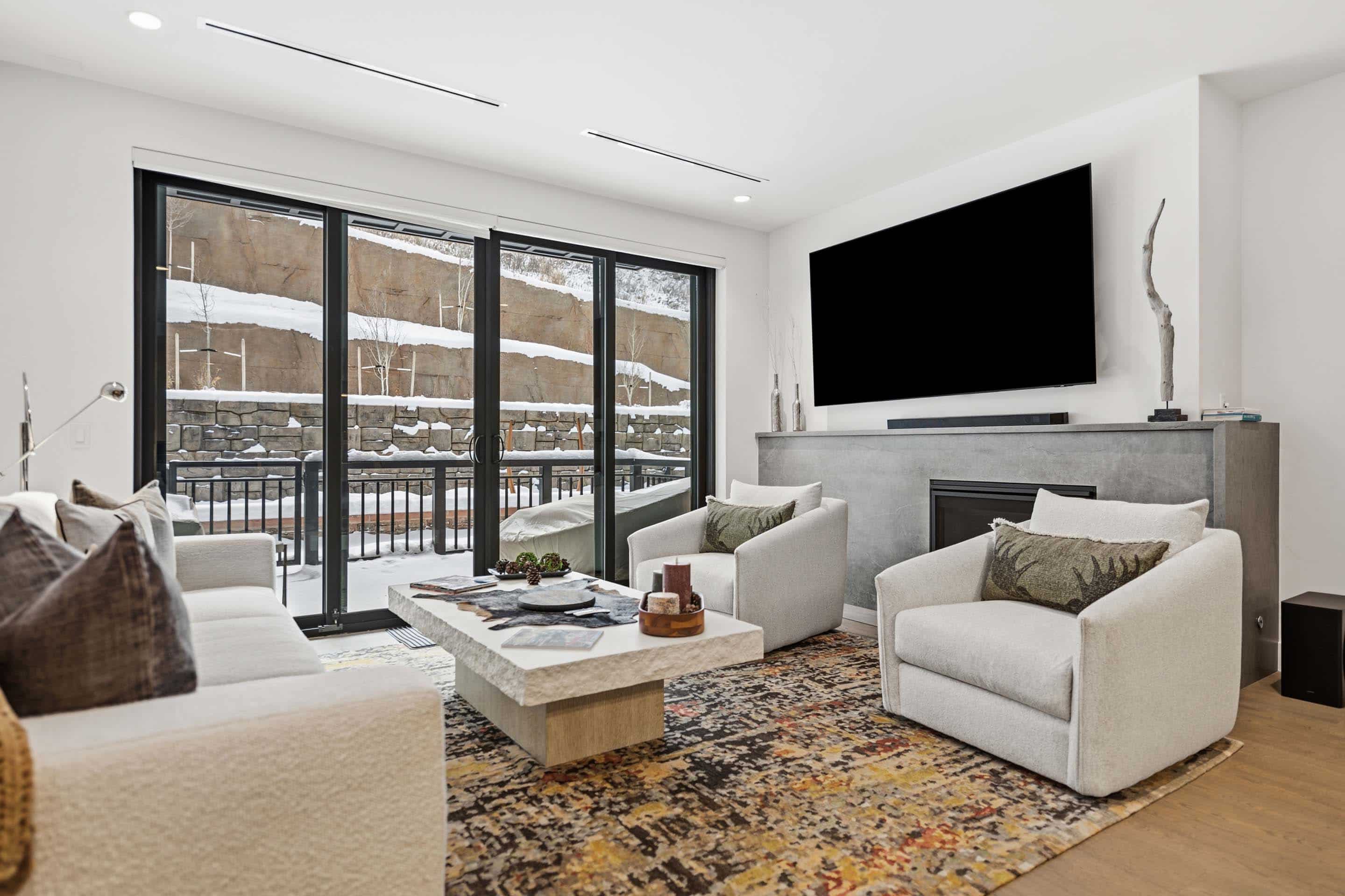 Featured Image - Frontgate 209