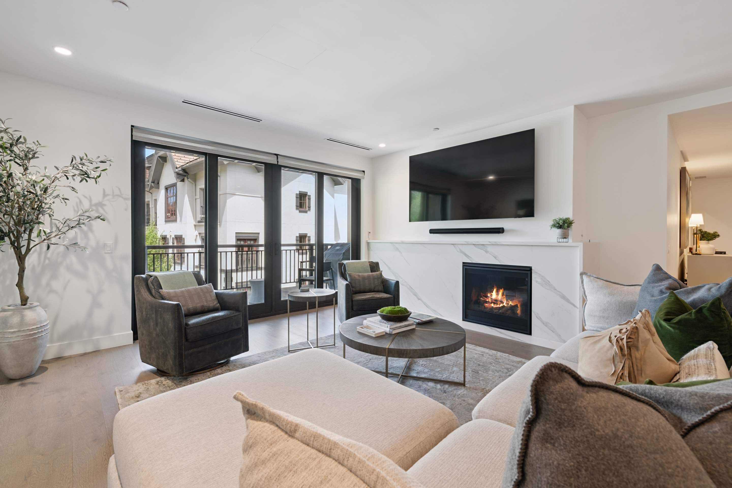 Featured Image - Frontgate 303