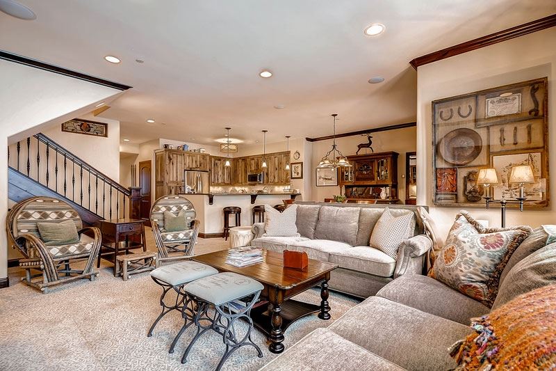 Featured Image - Highlands Slopeside 218