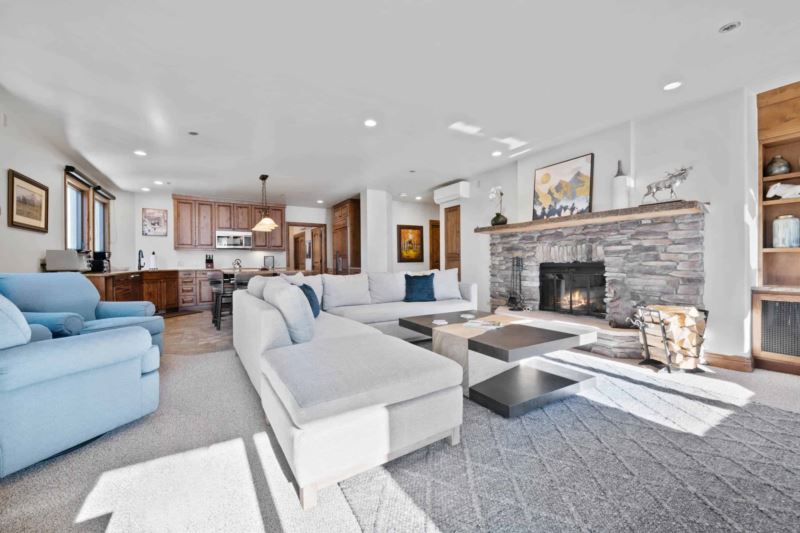 Featured Image - Kiva 221