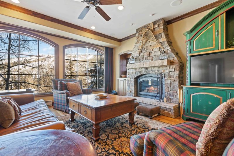 Featured Image - Oxford Court 303