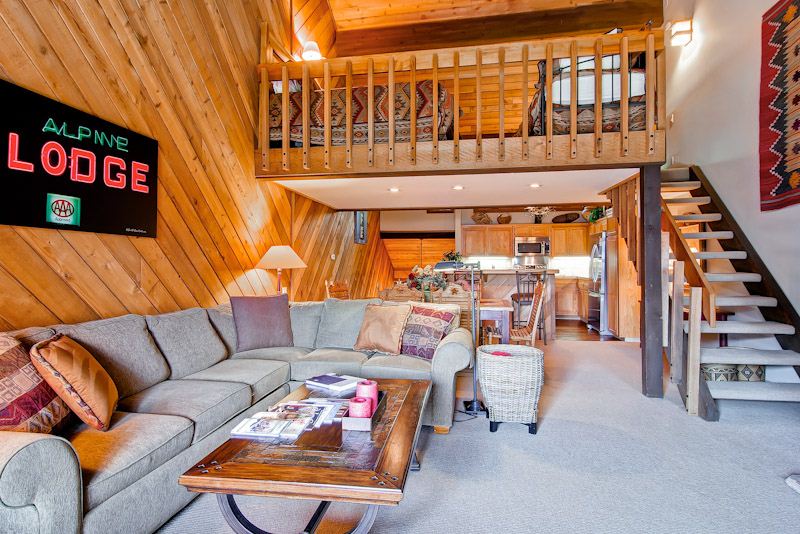 Featured Image - Ridgepoint Townhome 102, Beaver Creek Valley