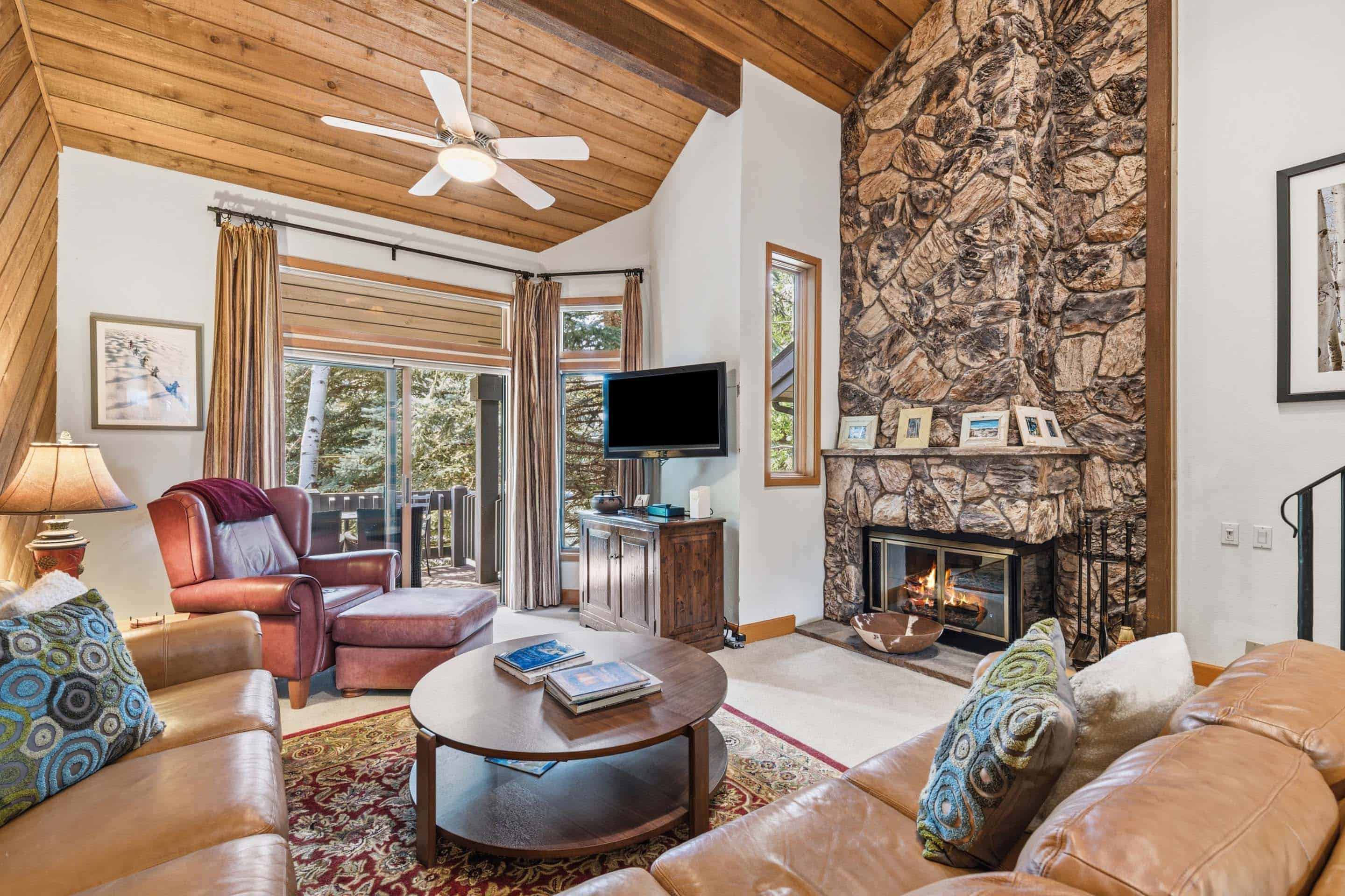 Featured Image - Ridgepoint Townhome 115