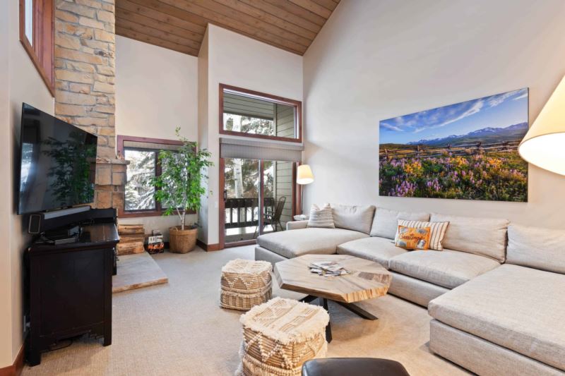 Featured Image - Ridgepoint Townhome 142