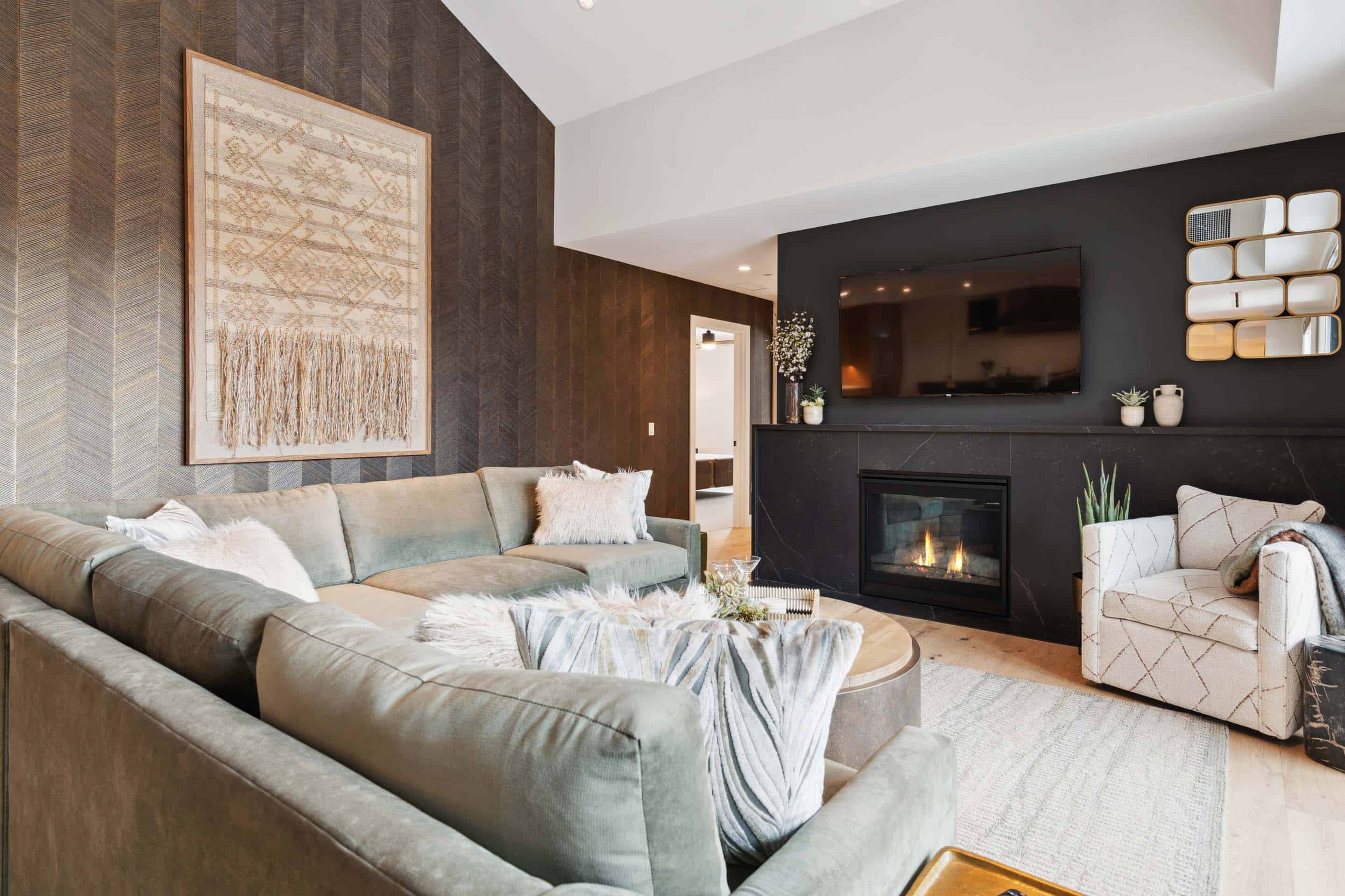 Featured Image - Frontgate 421