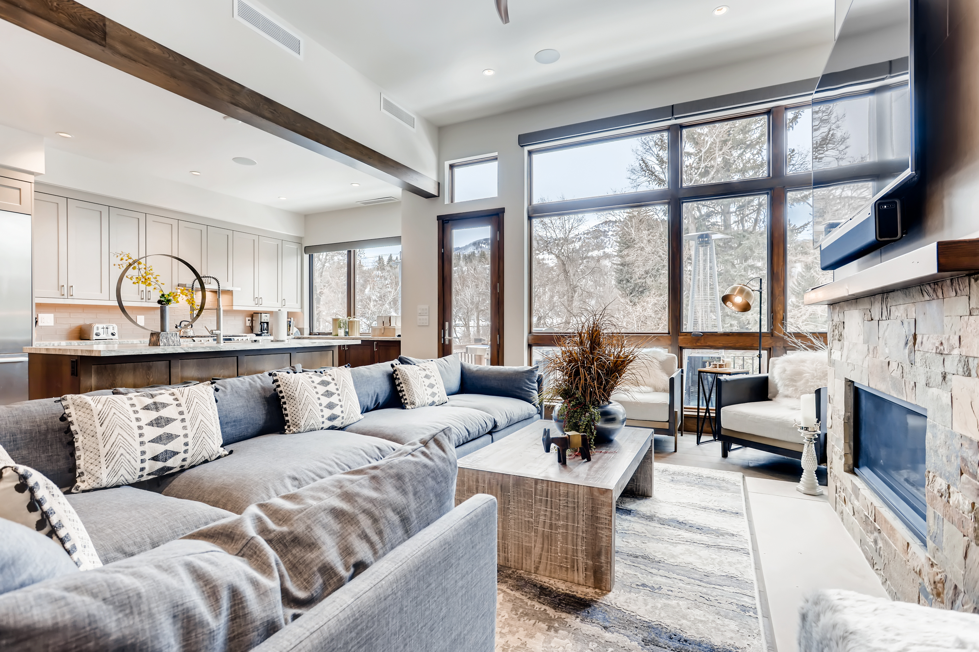 Featured Image - Riverfront Townhome 13