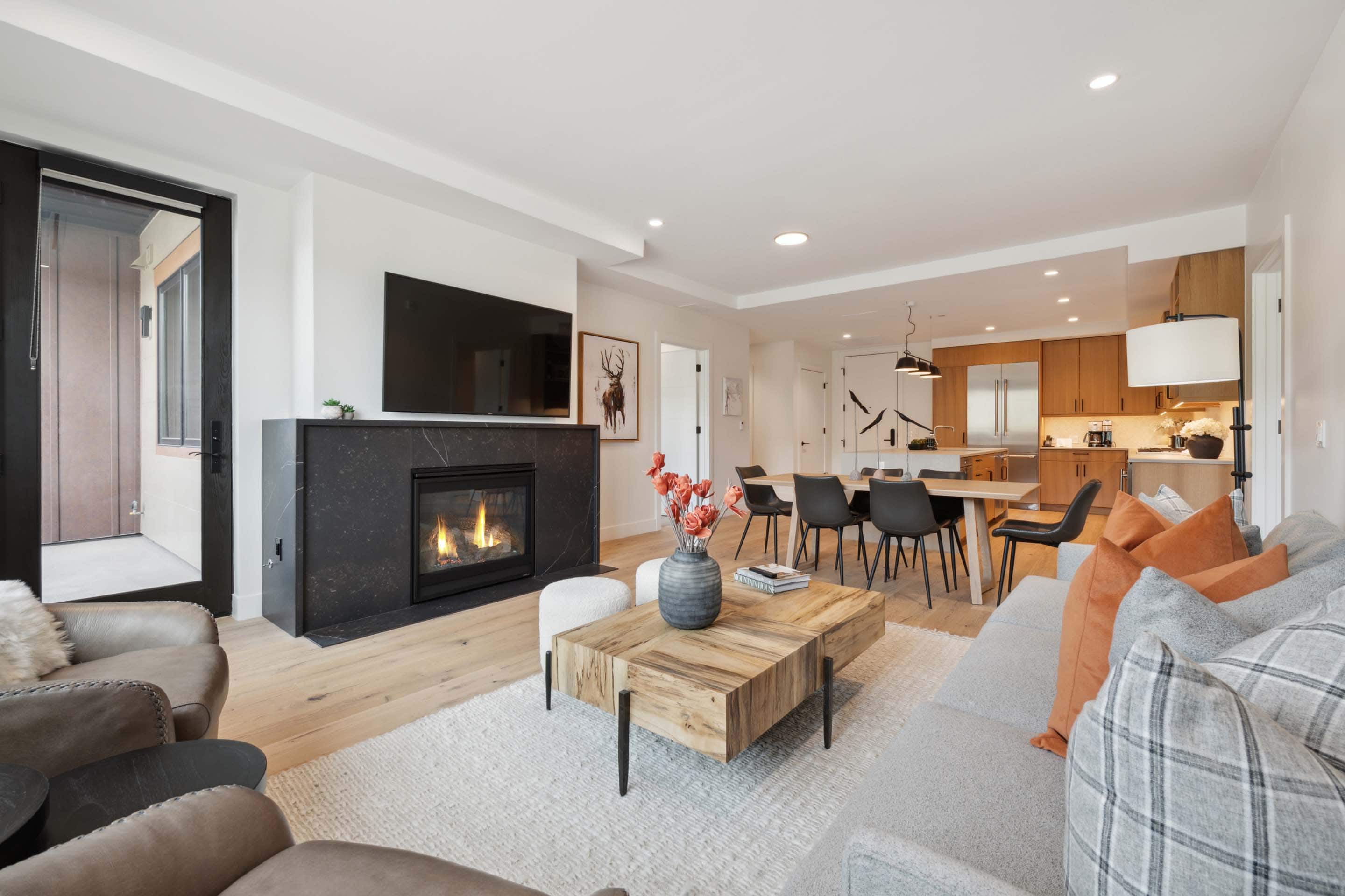 Featured Image - Frontgate 226, Avon