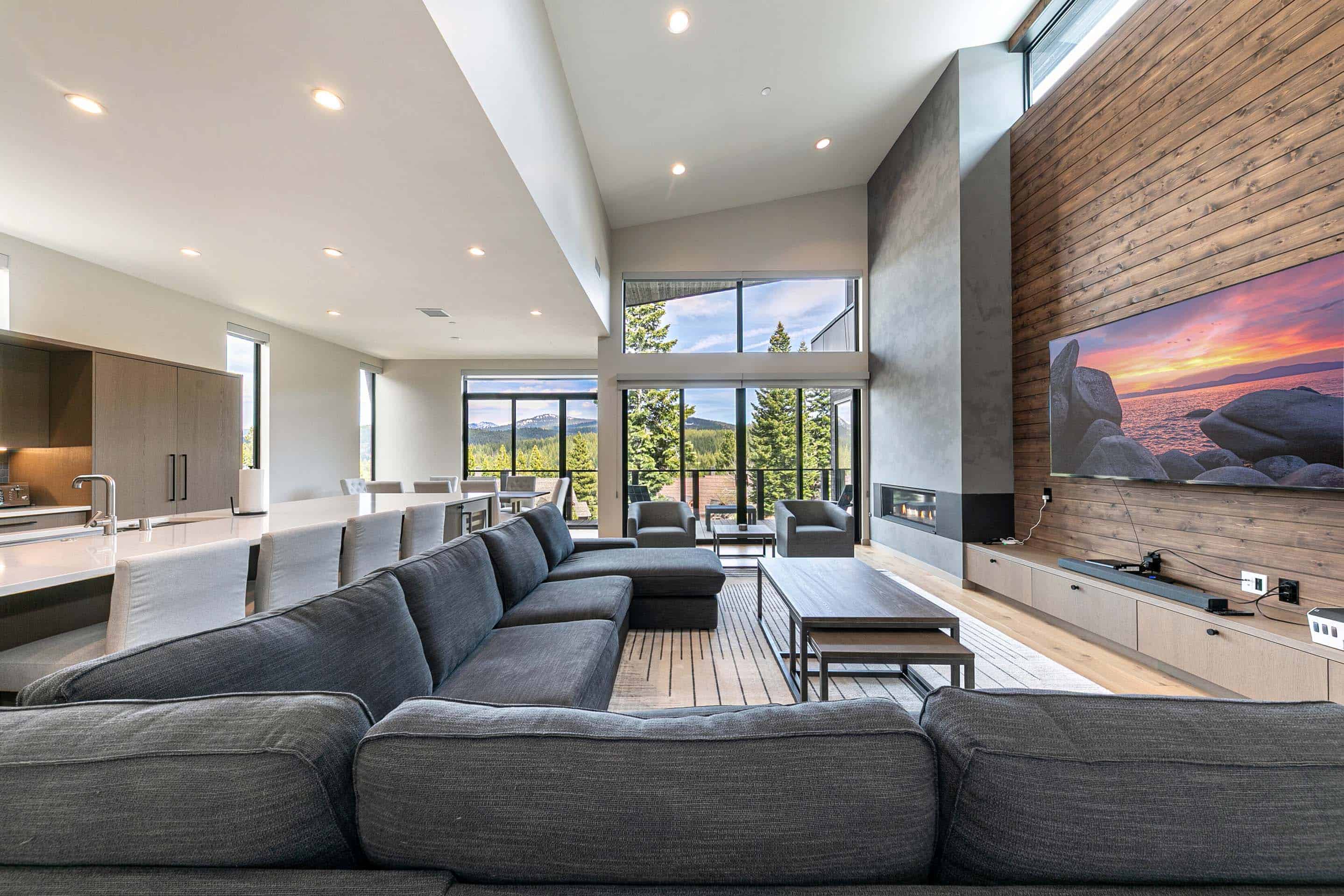 Featured Image - Village Walk 7470, Off Northstar Drive