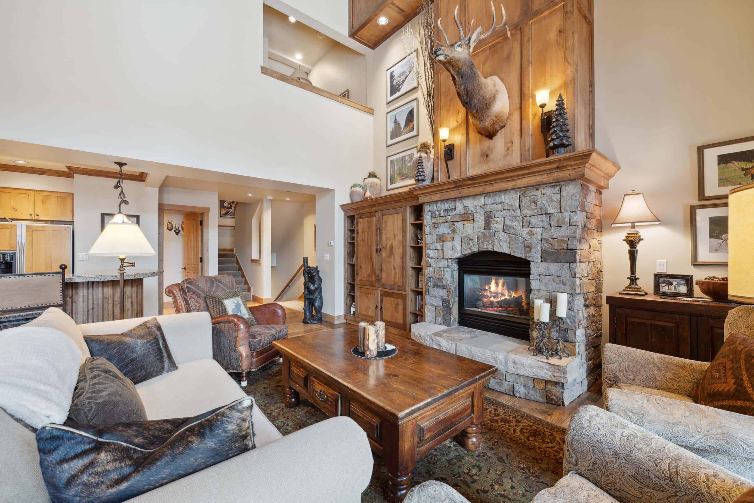 Featured Image - Villa Montane 226