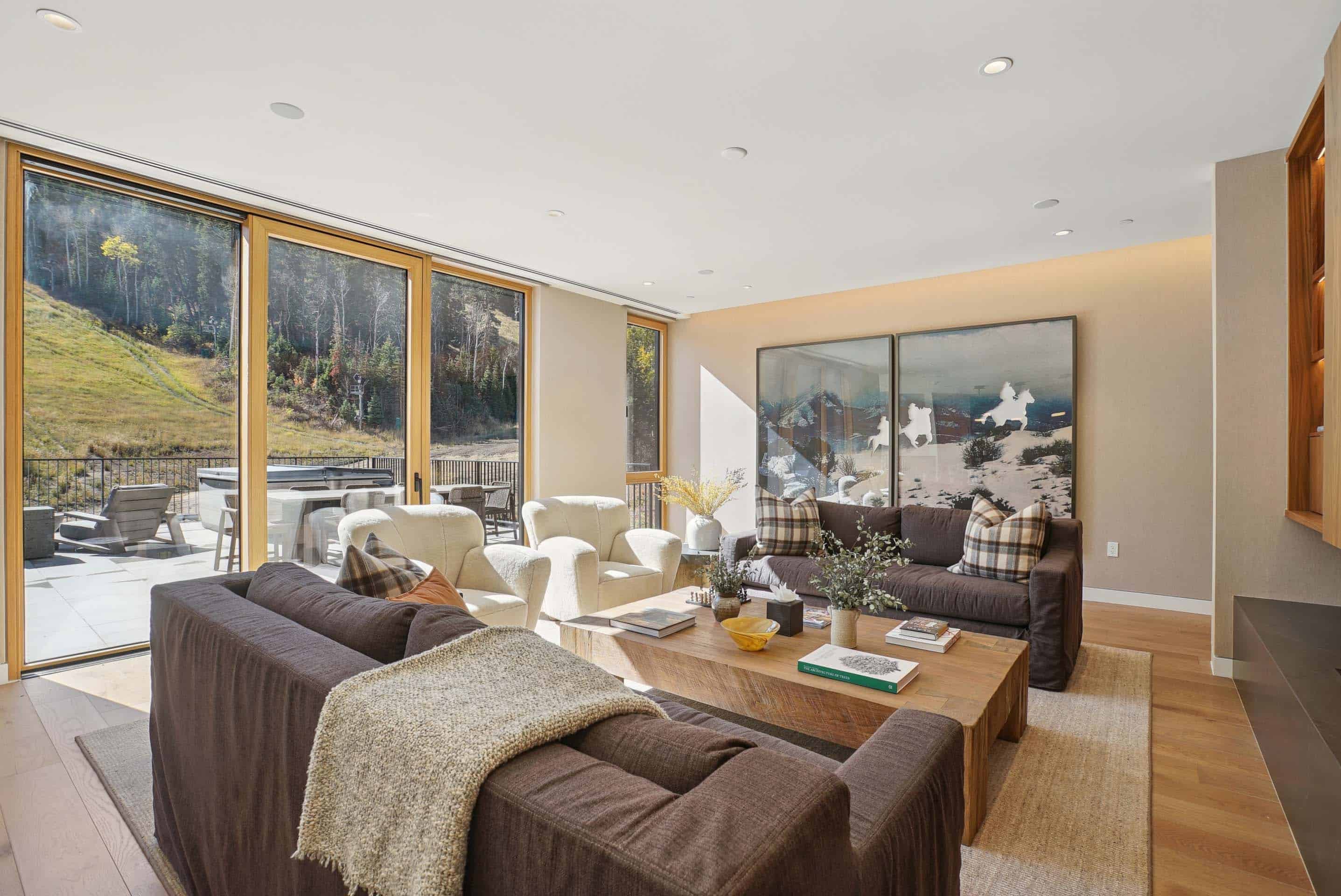 Featured Image - Founders Place 2303