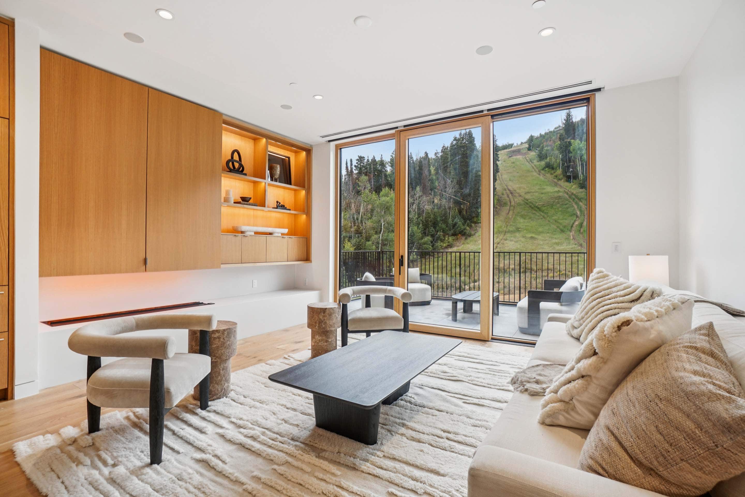 Featured Image - Founders Place 2401