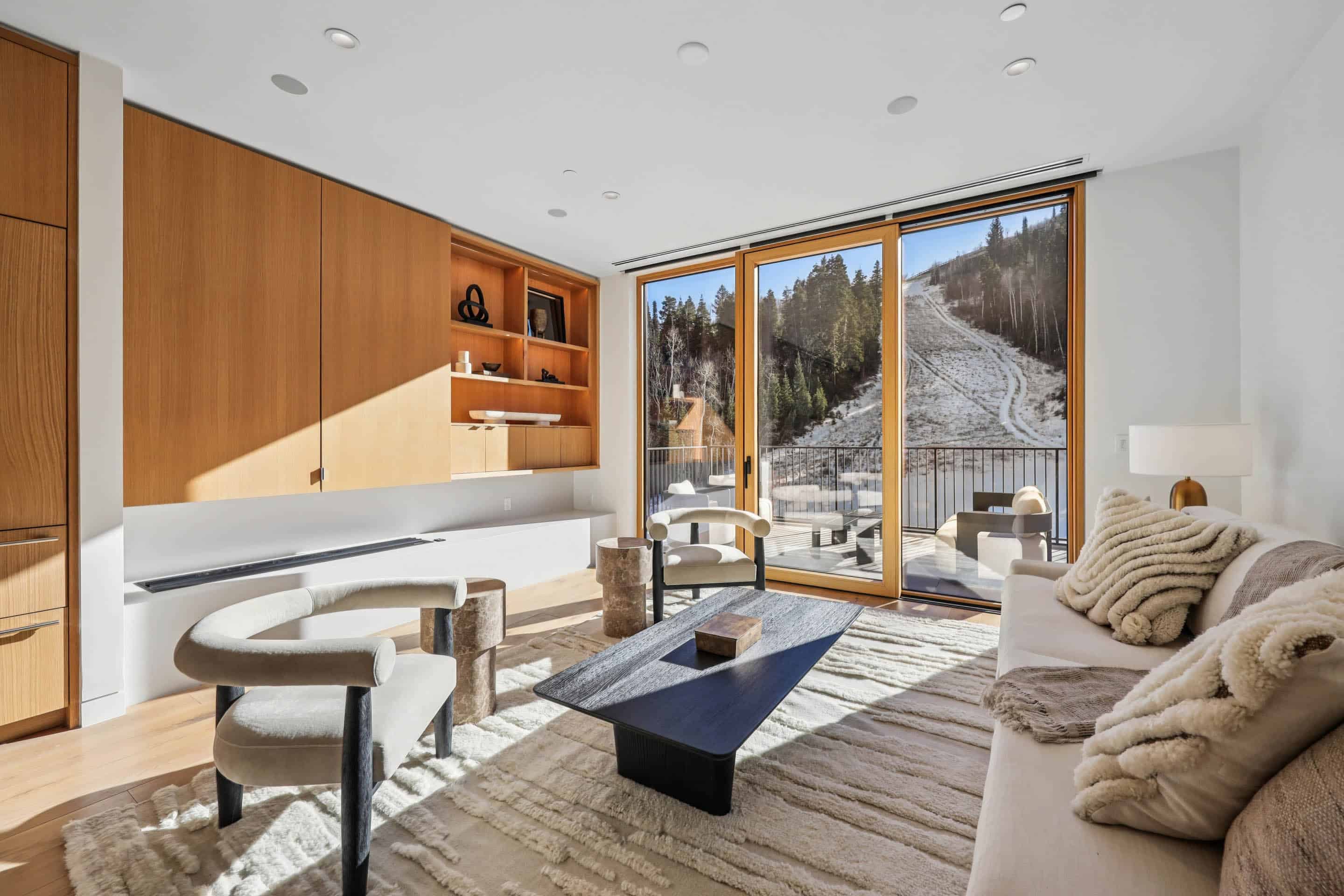 Featured Image - Founders Place 2401